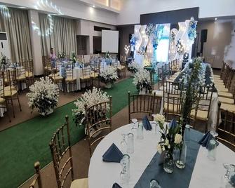 Elegant Family Suite Near Clark Airport Pampanga - Bacolor - Restaurant