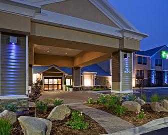 Holiday Inn Express Hotel & Suites Willmar - Willmar - Edificio