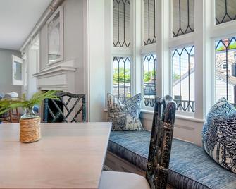 مارتن هاوس إن - نانتوكيت - غرفة معيشة