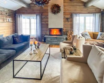 Lovely home in Rauland with sauna - Åmot - Sala de estar