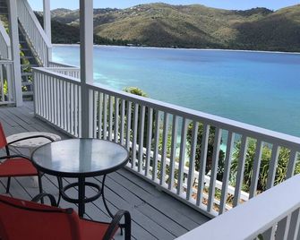 Villa Eau Claire - Magens Bay Affordable Beachfront Villa - Saint Thomas Island - Balcón