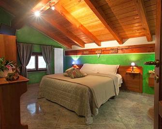 b&b Al Castel - Pont-Saint-Martin - Bedroom