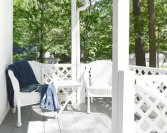 2 River Road Inn Cottages - Cape Neddick - Balcon