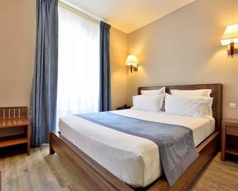 Hotel Capitole - Beausoleil - Slaapkamer