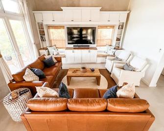 Paradise Cove Home - Gregory Town - Sala de estar