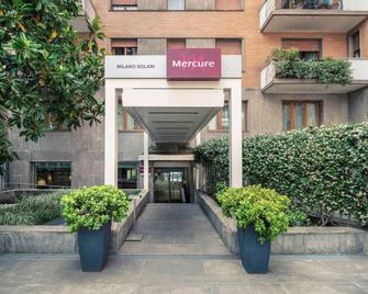 Mercure Milano Solari - Milan - Building
