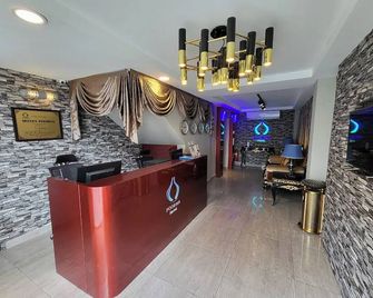 Poorna Hotel at Jalan Ipoh Sentul Kuala Lumpur - Kuala Lumpur - Front desk