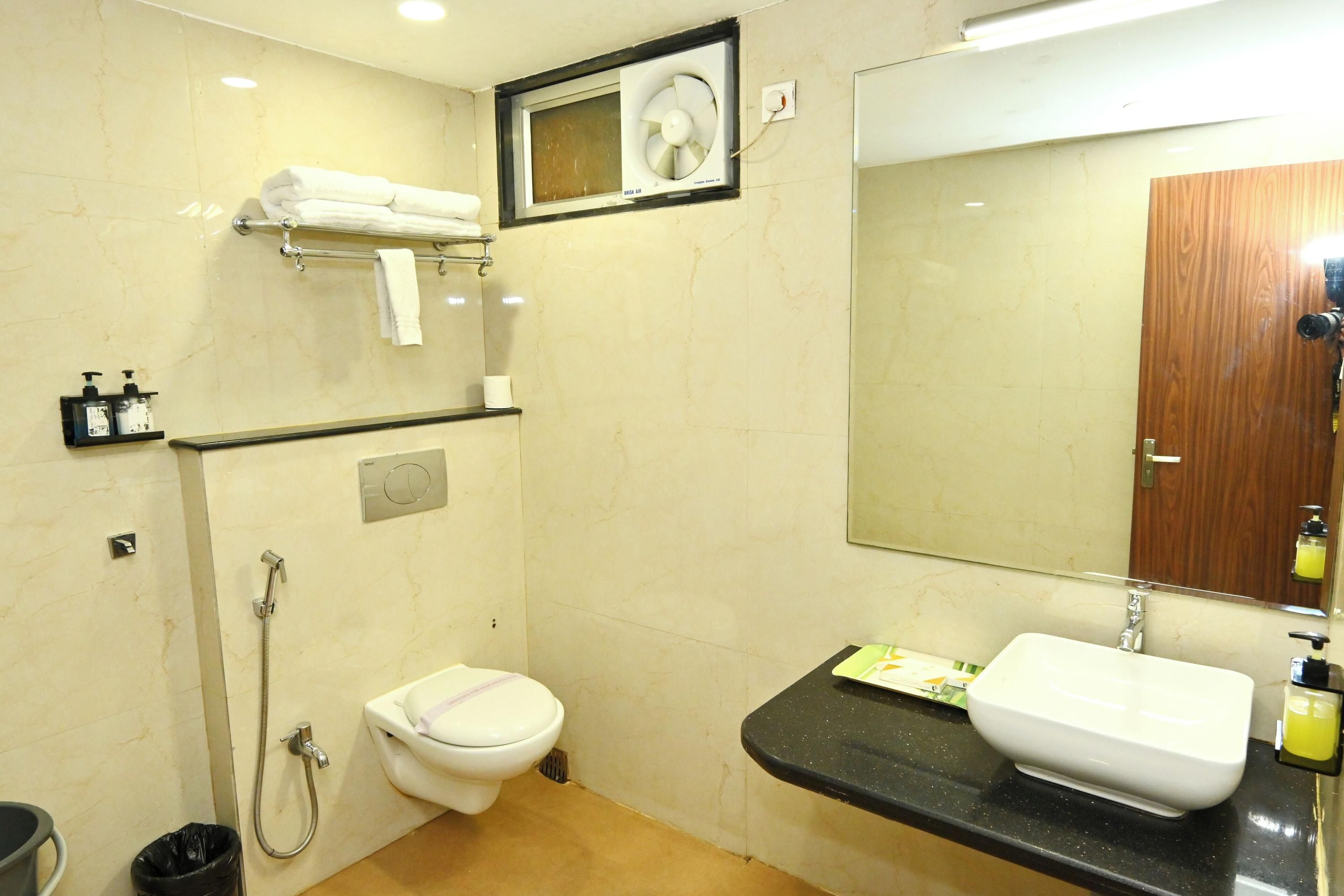 Hotel Simran- Raipur Junction