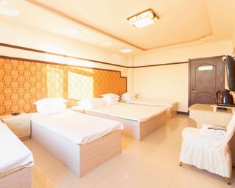 Haikuo Business Hotel - Liaoyang - Bedroom