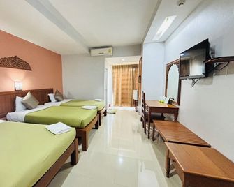Butnamtong Hotel - Lampang