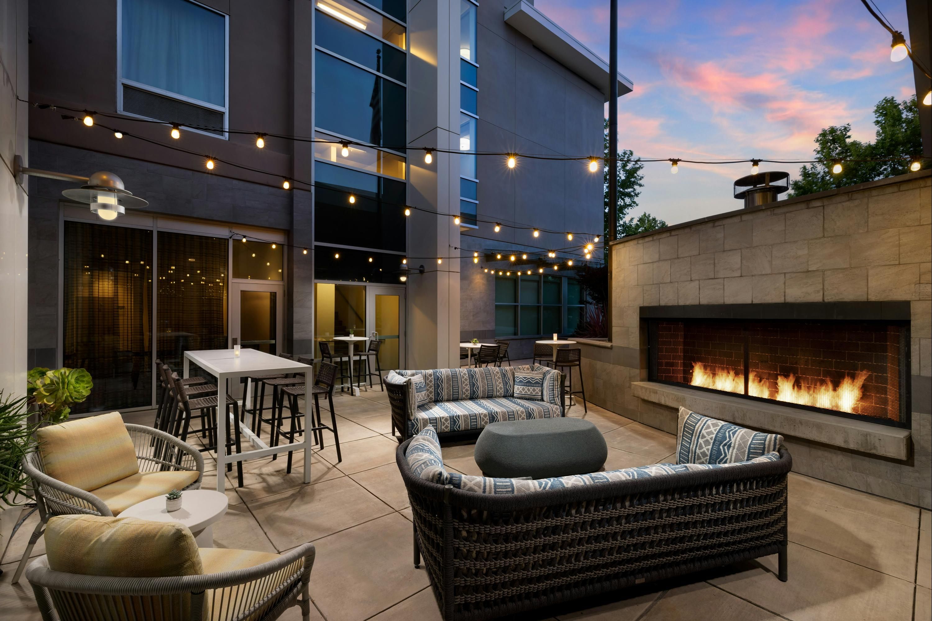 Hilton Garden Inn Palo Alto - Palo Alto - Patio