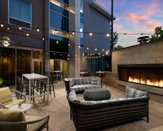 Hilton Garden Inn Palo Alto - Palo Alto - Patio