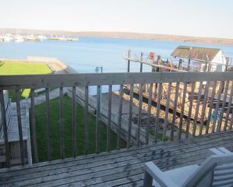 Shoreline Suites - Digby - Balkon