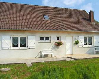 Spacious cottage, Reipertswiller, Northern Vosges - Mouterhouse - Edificio