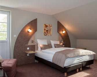 Hotel Restaurant Le Cleebourg - Drachenbronn-Birlenbach - Bedroom