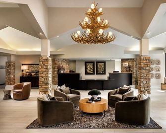 Ironwood Lodge, Lake Elmo, Series by Marriott - Lake Elmo - Lobby