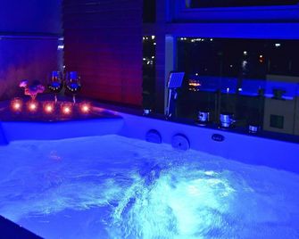 Janghohang J Story Spa Pension - Samcheok
