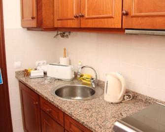 Refúgio das Camélias - Santana - Keuken