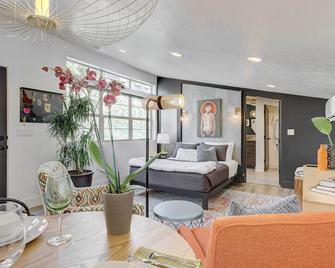 Stylish and Modern Boise Studio with Foothills Views! - Boise - Habitación