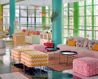 Holiday World Resort, Affiliated By Melia - Benalmádena - Lounge