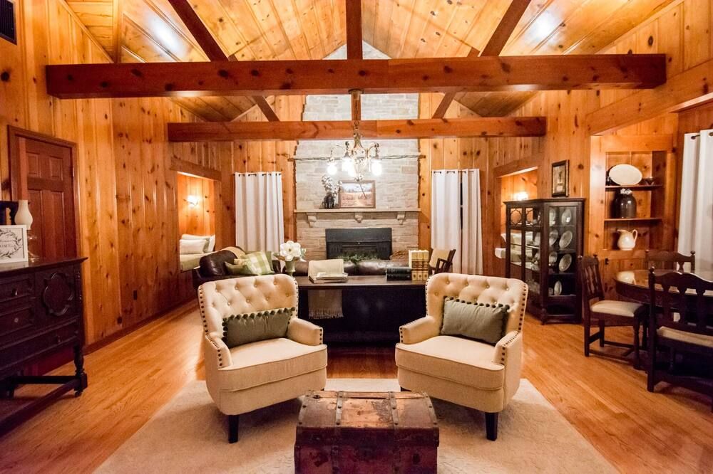 The Homeplace: Rural Retreat Near Memphis