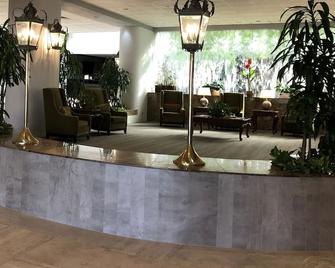 Capital Plaza Hotel - Frankfort - Lobby