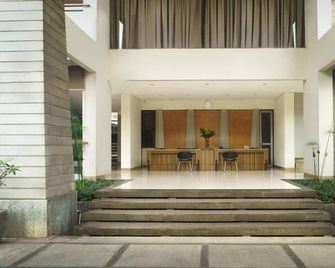Papyrus Tropical Hotel - Bogor - Patio