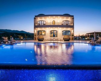 Villa Santor - Agía Pelagía ,Crete - Agia Pelagia - Piscine