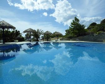 Nakou Village - Koutsounára - Pool