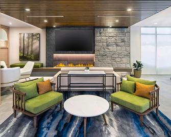 Fairfield by Marriott Inn & Suites Gravenhurst Muskoka - Gravenhurst - Lounge
