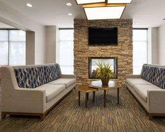 Holiday Inn Express Philadelphia - Penns Landing By IHG - Philadelphia - Lounge