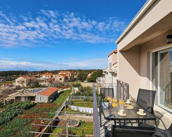 Apartment 2Home - Cilipi - Balcon