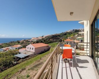 Caniço I By Trip2Portugal - Santa Cruz - Balkon