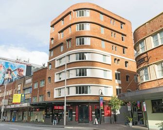 Spice On Broadway - Sydney - Building