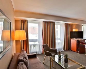 Hotel Quellenhof - Baden-Baden - Sala de estar