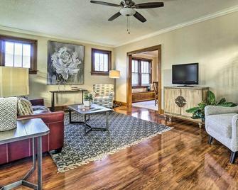 Charming and Family-Friendly Zanesville Home! - Zanesville - Wohnzimmer