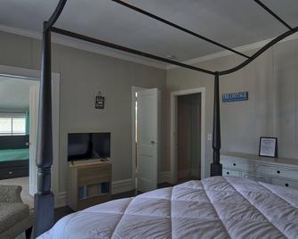 Charlevoix House - Charlevoix - Bedroom