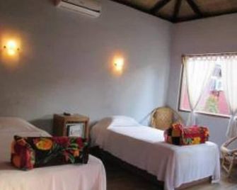 Pyi Guest House - Nyaungshwe - Habitación