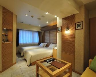 Hotel Mid In Kawasaki Ekimae - Kawasaki - Habitación