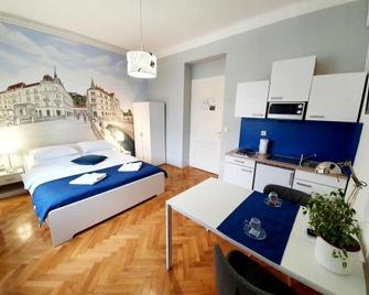 B&B Vila Teslova - Ljubljana - Bedroom