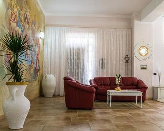 Olimpo B&B - Giurdignano - Вітальня