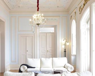 Palacete Chafariz Del Rei - by Unlock Hotels - Lisbon - Living room