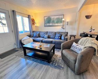 Baldy Mountain Basecamp - Pet Friendly! - Free Shuttle Access - Breckenridge - Salon