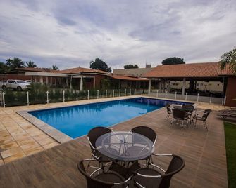 Hotel Encosta Do Horto - Juazeiro do Norte - Piscina