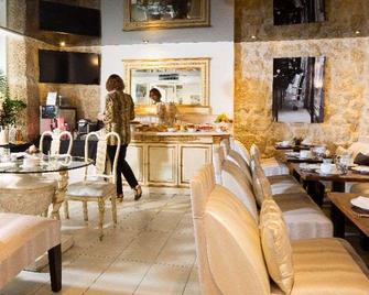 فندق دو ليون اللوفر - باريس - مطعم