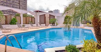 Hotel Tiama Abidjan - Abidjan - Pool