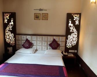 Square 9 Inn - Gurugram - Kamar Tidur