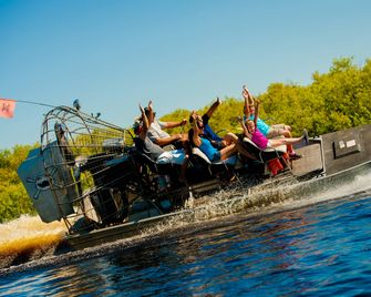Tuckaway Shores Resort - Indialantic