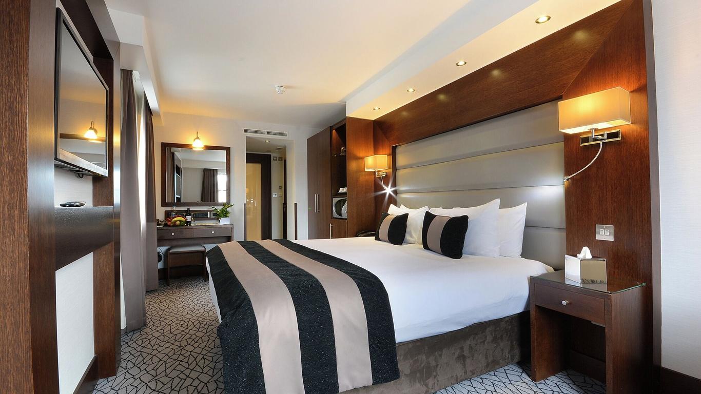 The Cura Hotel Kensington, London, a Tribute Portfolio Hotel