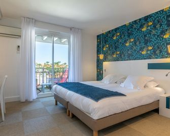 Hôtel Kemaris - ביאריץ - חדר שינה